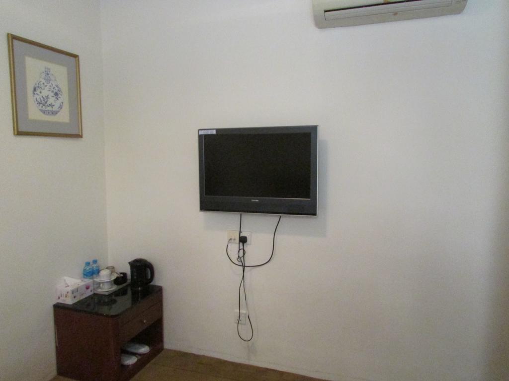 Amber Hotel Katong Singapore Esterno foto